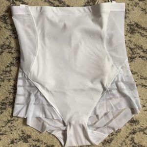 Honeylove The Queen Brief shapewear